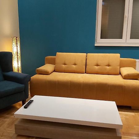Apartment Nikirent 巴尼西卢卡 外观 照片