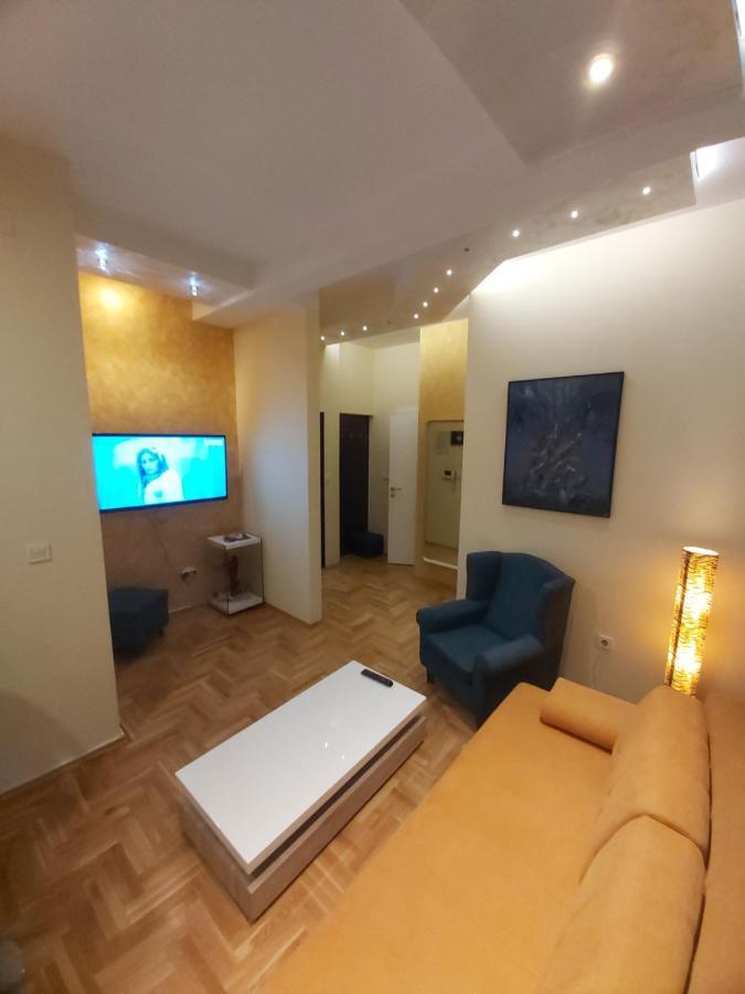 Apartment Nikirent 巴尼西卢卡 外观 照片
