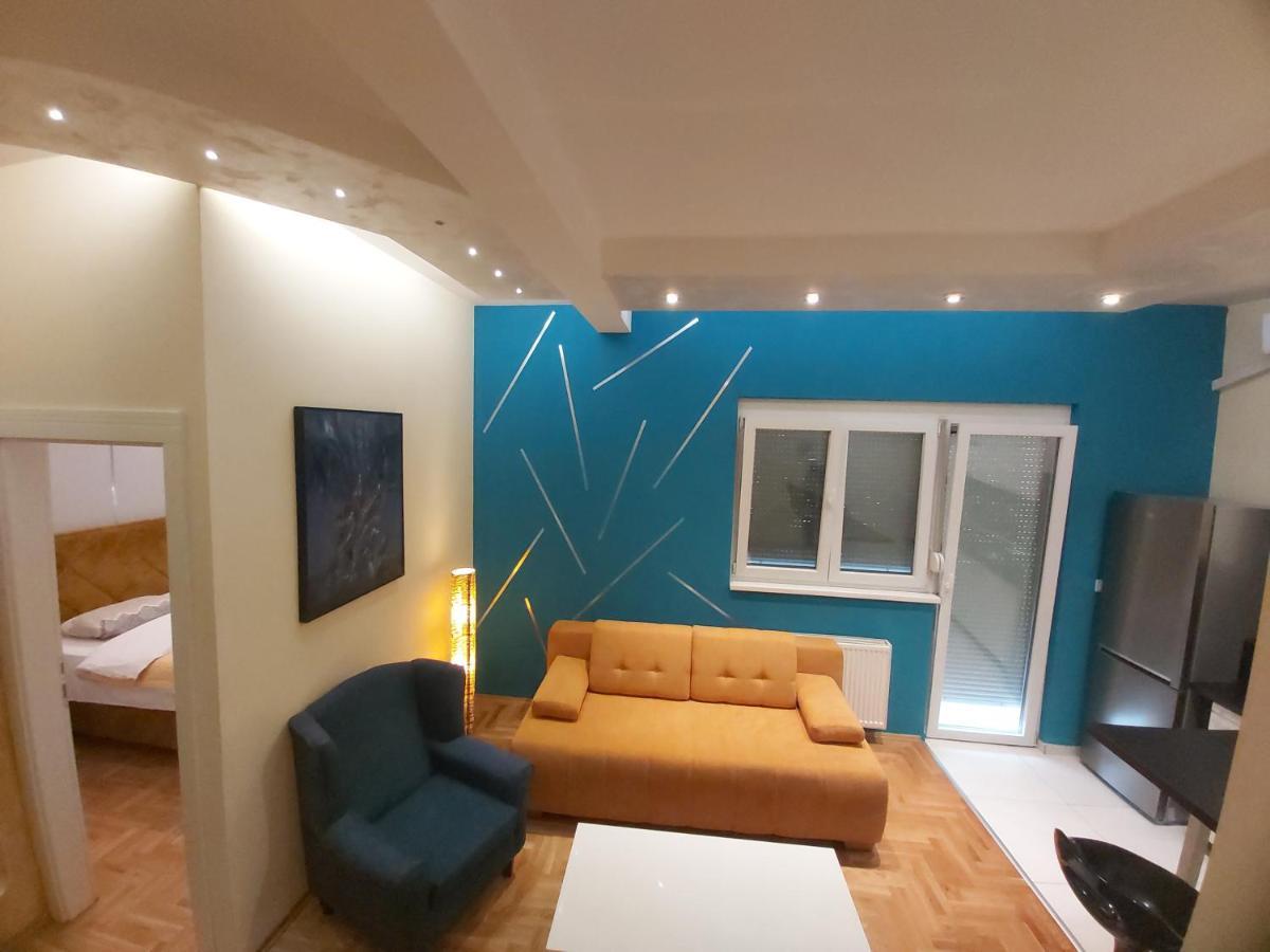 Apartment Nikirent 巴尼西卢卡 外观 照片